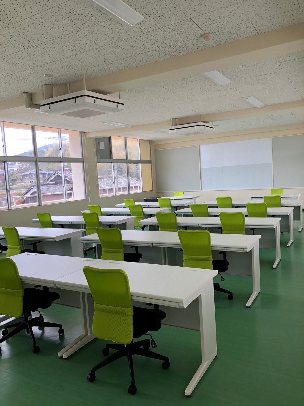 セミナールーム